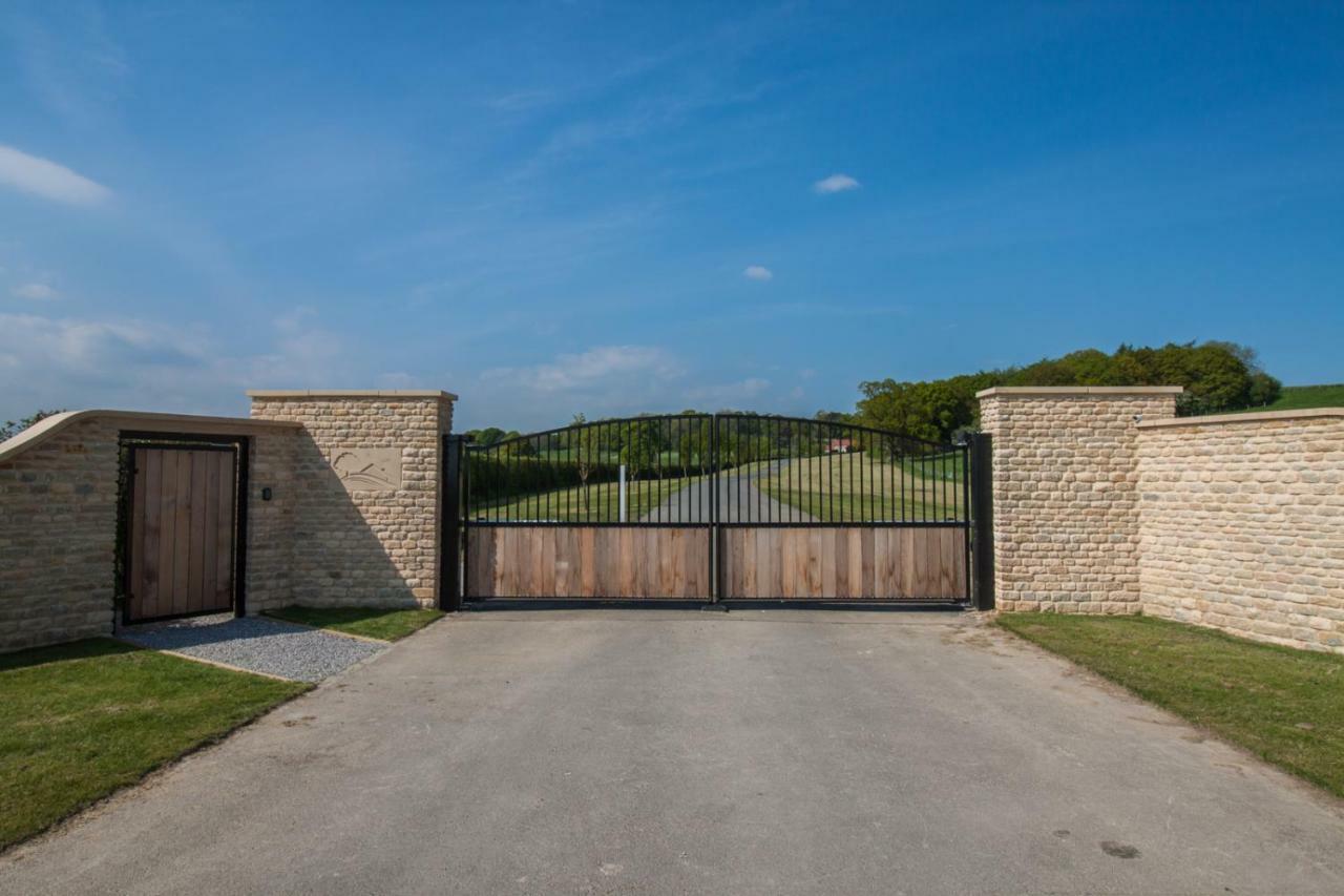 High Oaks Grange - Cottages Pickering Ngoại thất bức ảnh